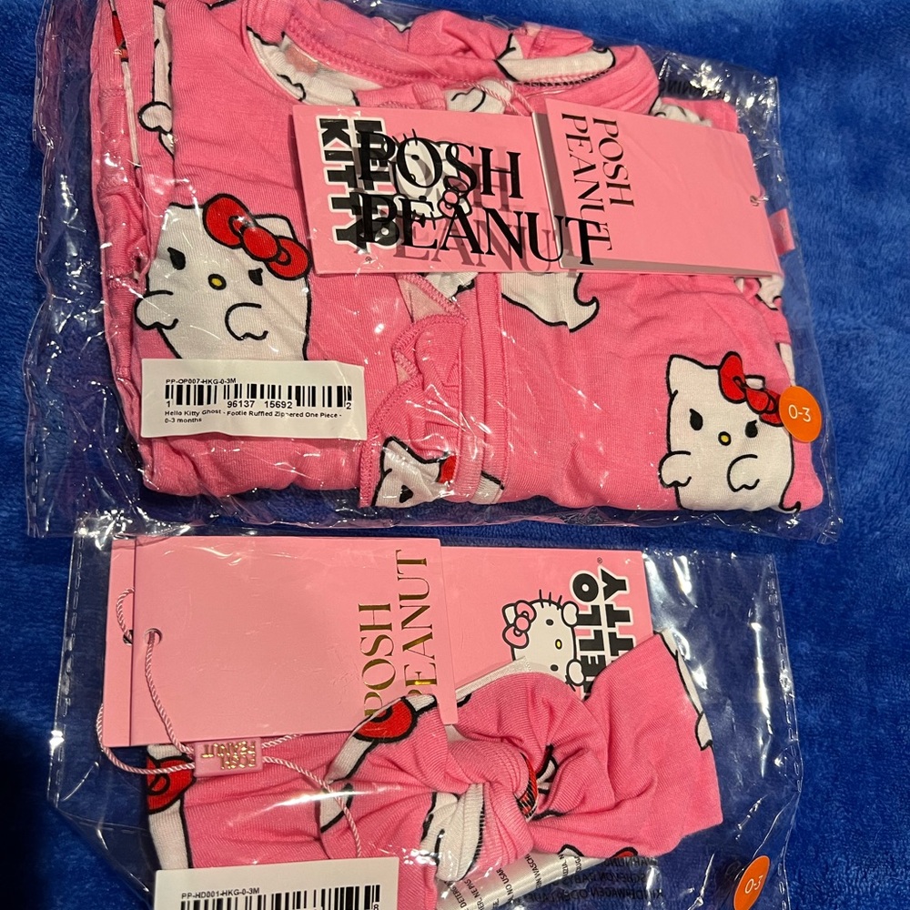 Posh Peanut Halloween Hello Kitty